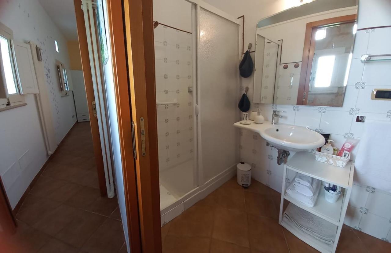 Villino Tronchetto Bianco Bed & Breakfast Mola di Bari Eksteriør bilde